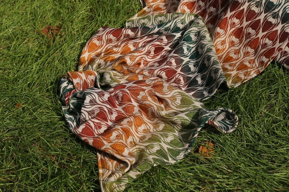 Yaro Slings La Fleur Trinity Maple Rainbow High Wool Wrap (merino) Image