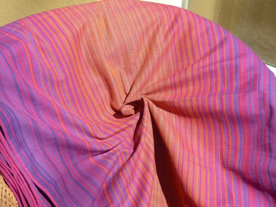 Girasol Herringbone Weave Pucker purpura romana Wrap  Image