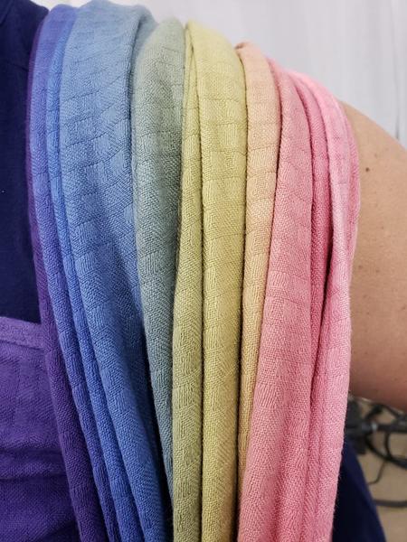 Tragetuch Emmeline Textiles Juno Squares v2 Dyed Autumn Rainbow  Image