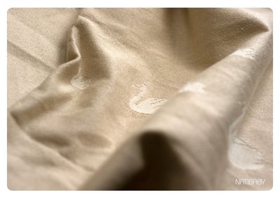 Natibaby Swans Swan's beige rami/silk Wrap (nettle, silk) Image