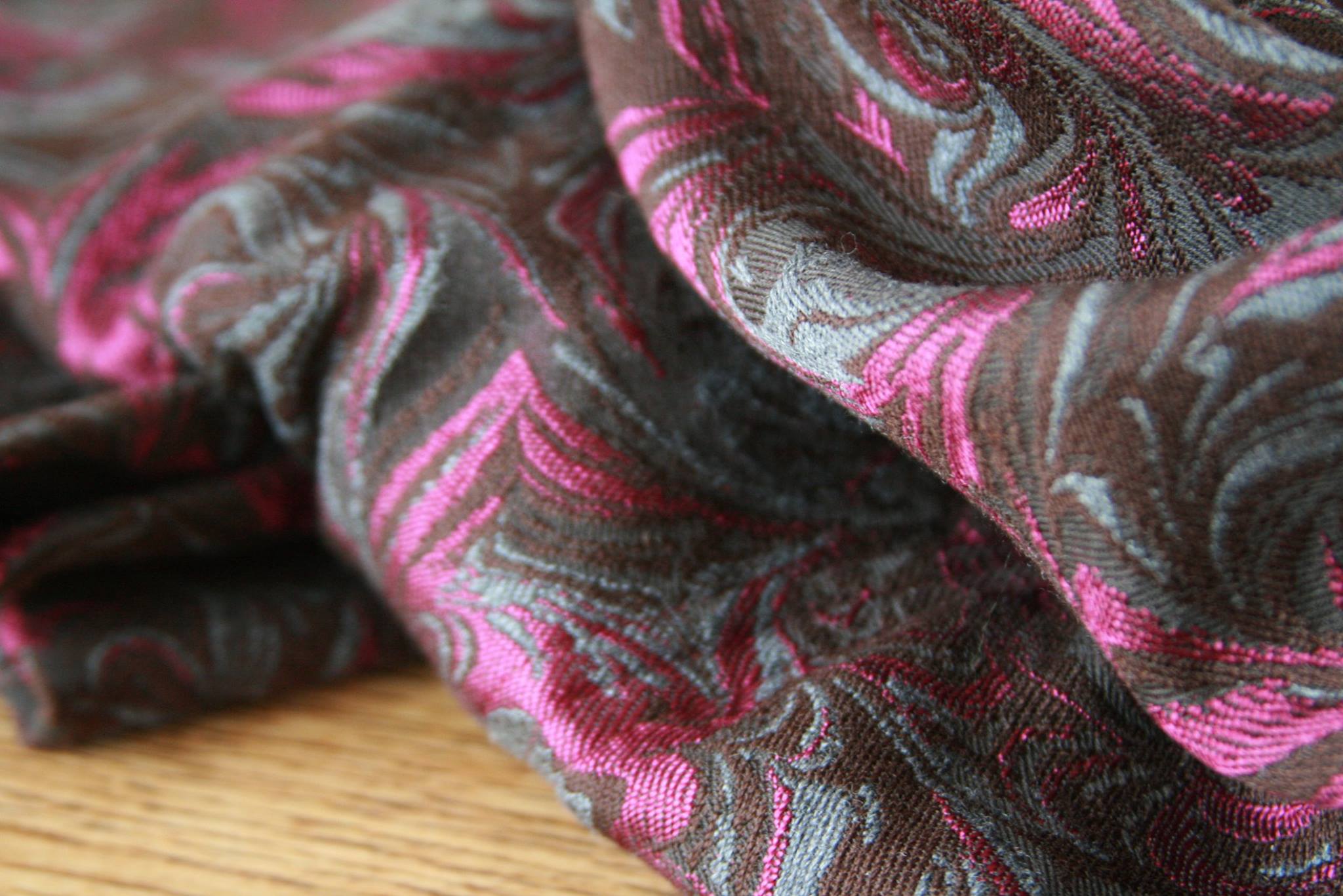Sling Studio Marbled - The Duchess of Malfi Wrap (merino, silk) Image