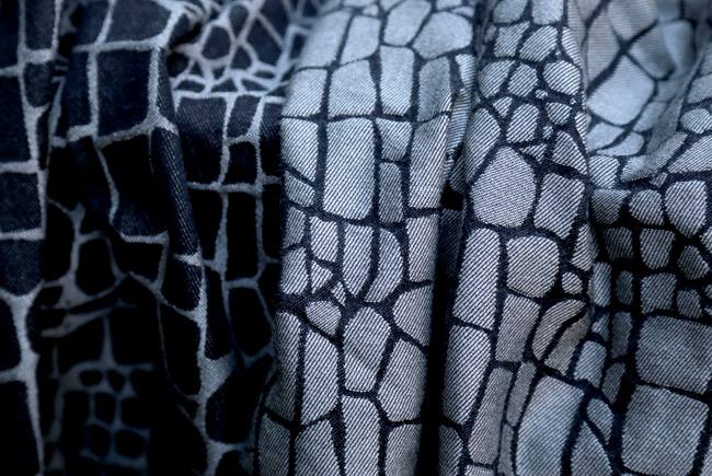 Solnce Croco Caiman Wrap (wool, tussah) Image