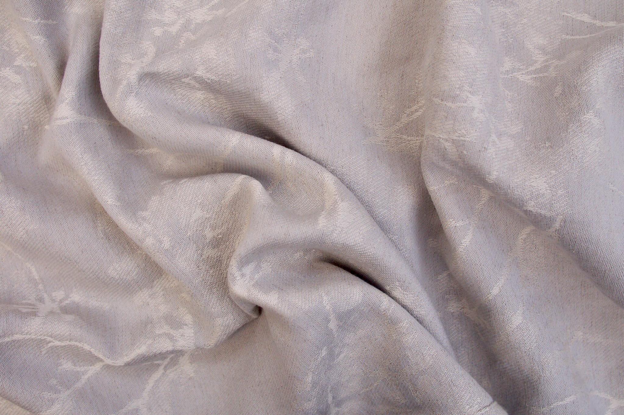 Lawilde Frost Blossom Wrap (linen) Image