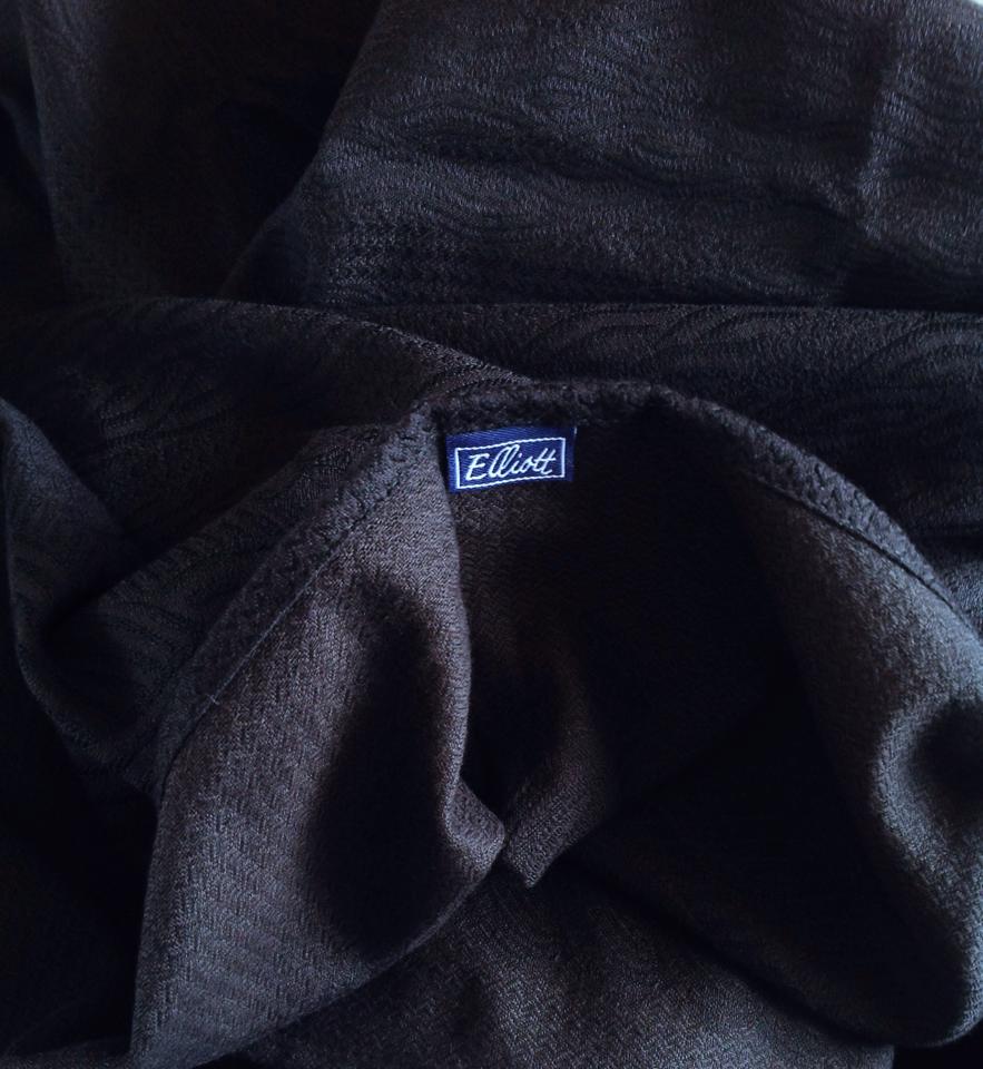 Lawilde Blackbird Elliott Wrap (cashmere, mulberry silk) Image