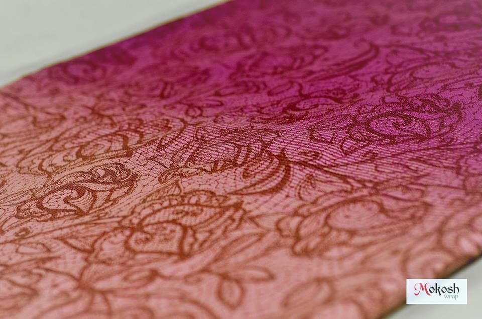 Mokosh-wrap Lace Roses Lingonberry (mulberry silk) Image