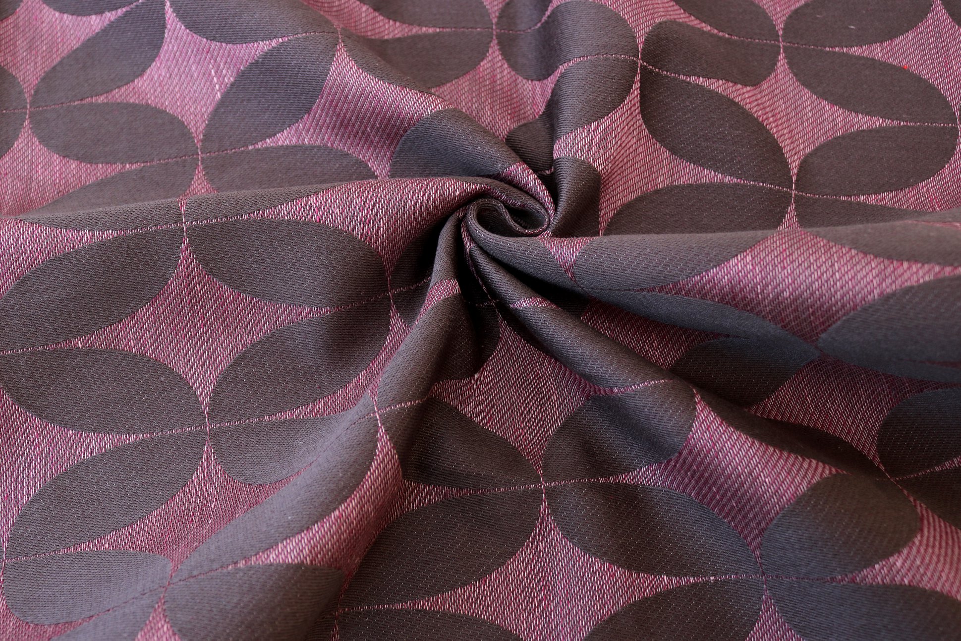 KindsKnopf TulpenStern TS Raspberry Chocolate Wrap (linen) Image