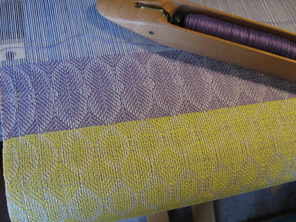 Tragetuch Warped & Wonderful Light Yellow Feather with Lavender  Image