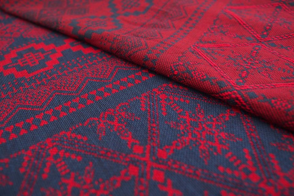 Lawilde Winter Star Fraser Wrap (merino, cashmere, mulberry silk) Image