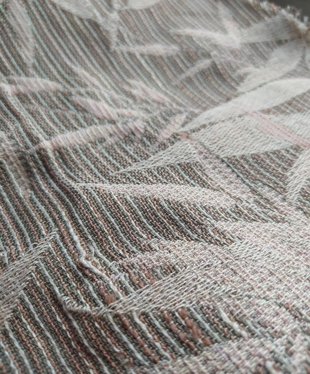Mokosh-wrap Bamboo Forest Ash of sunrise Wrap (rose fiber, mulberry silk, japanese silk, linen, lurex) Image