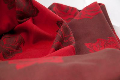 Lenny Lamb roses Red and Brown Rose Wrap  Image