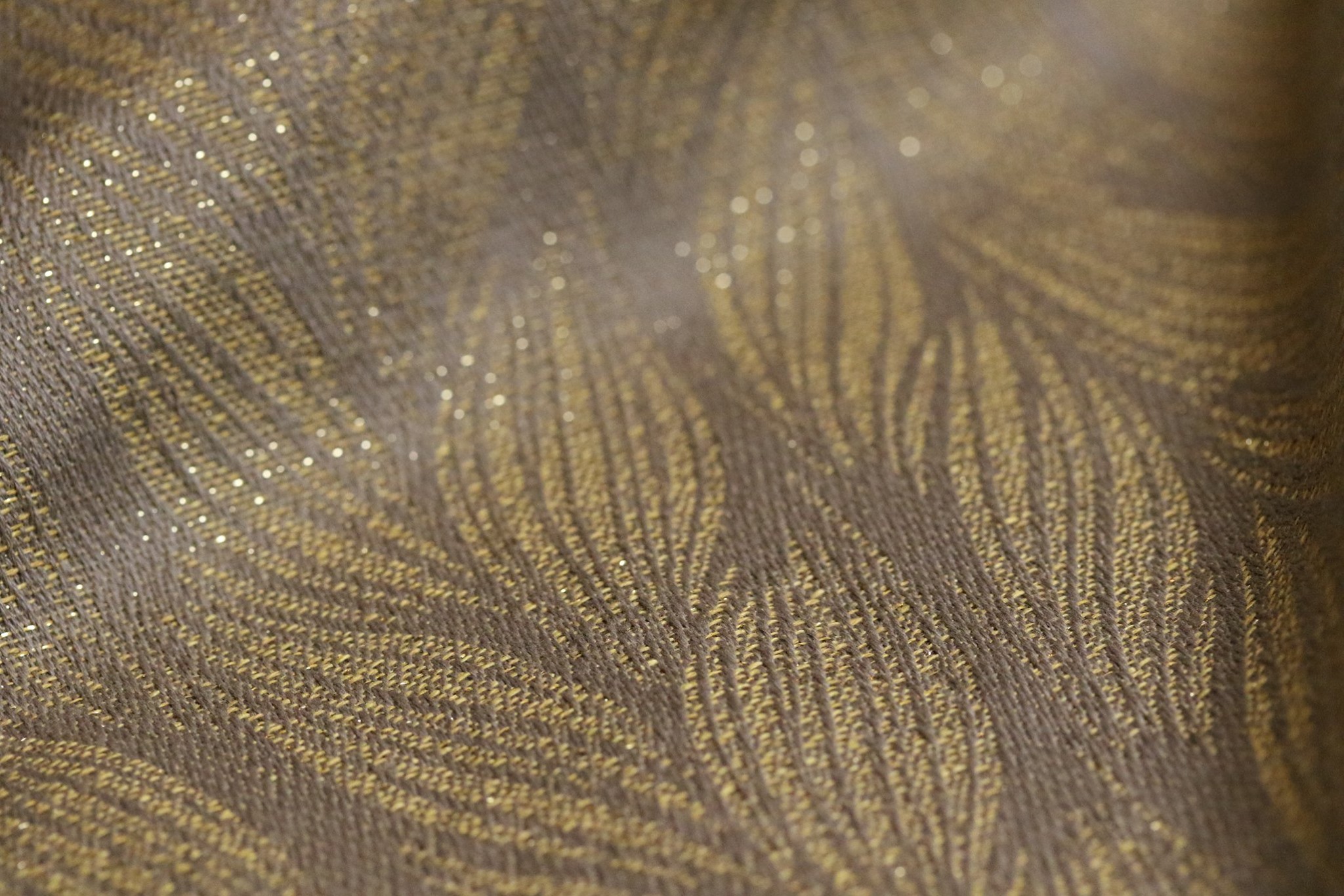Neisna Juuri Golden Treasure Wrap (linen, lurex) Image