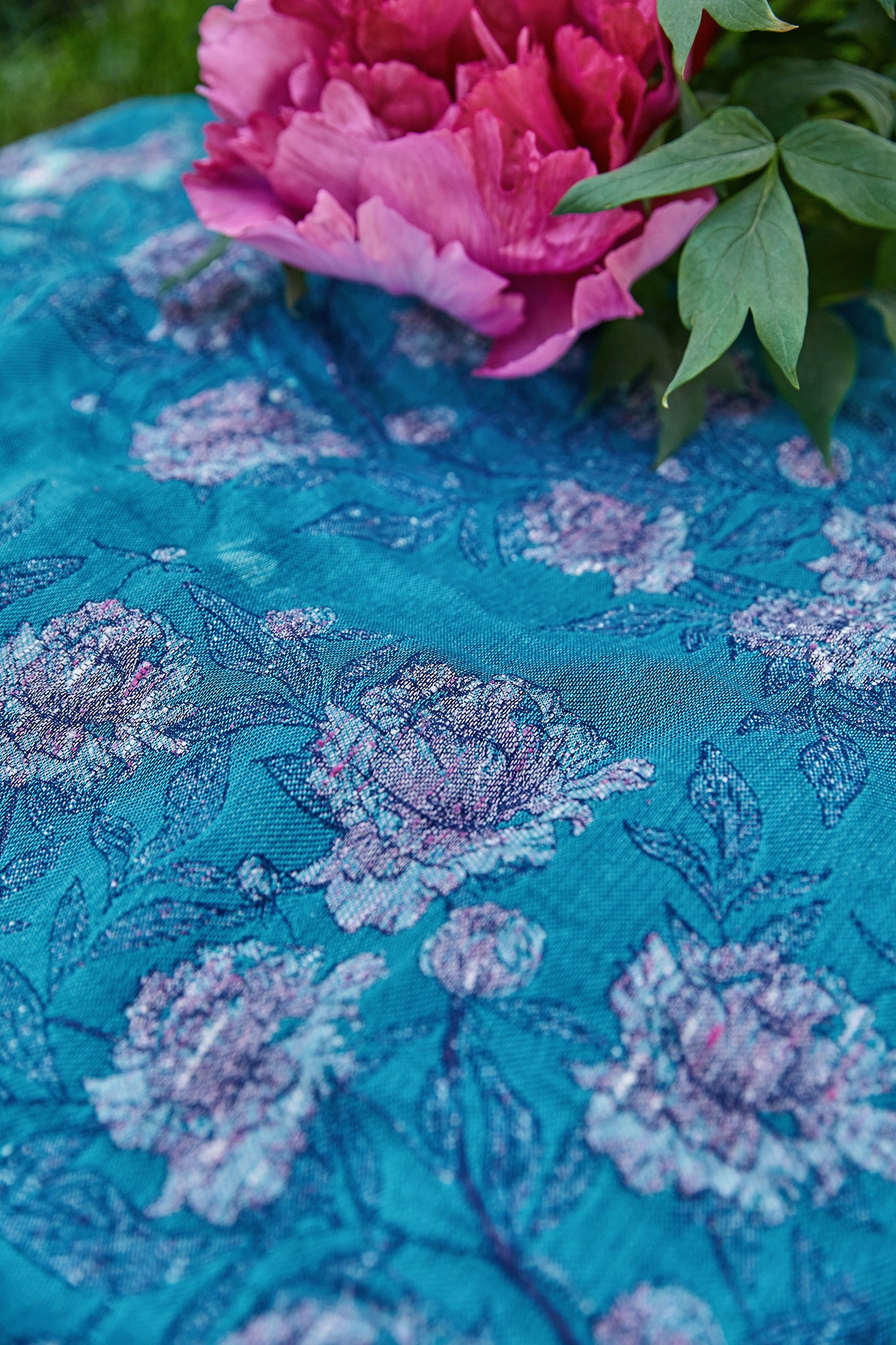 Mokosh-wrap Paeonia Morning flowers Wrap (tussah, linen, cashmere, lurex) Image