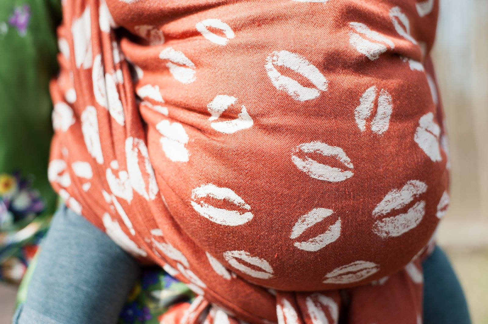 PinkNova The Kiss The Rustique Kiss Wrap (linen, mulberry silk, cashmere) Image