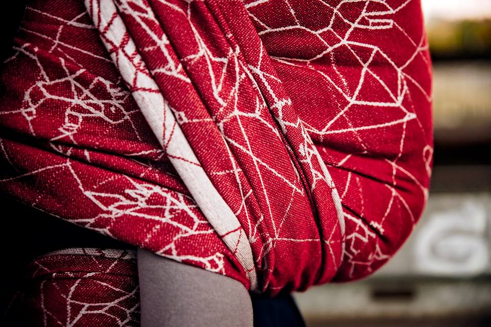Kenhuru Sling DYNOZAVR RED APPLE Wrap (merino) Image