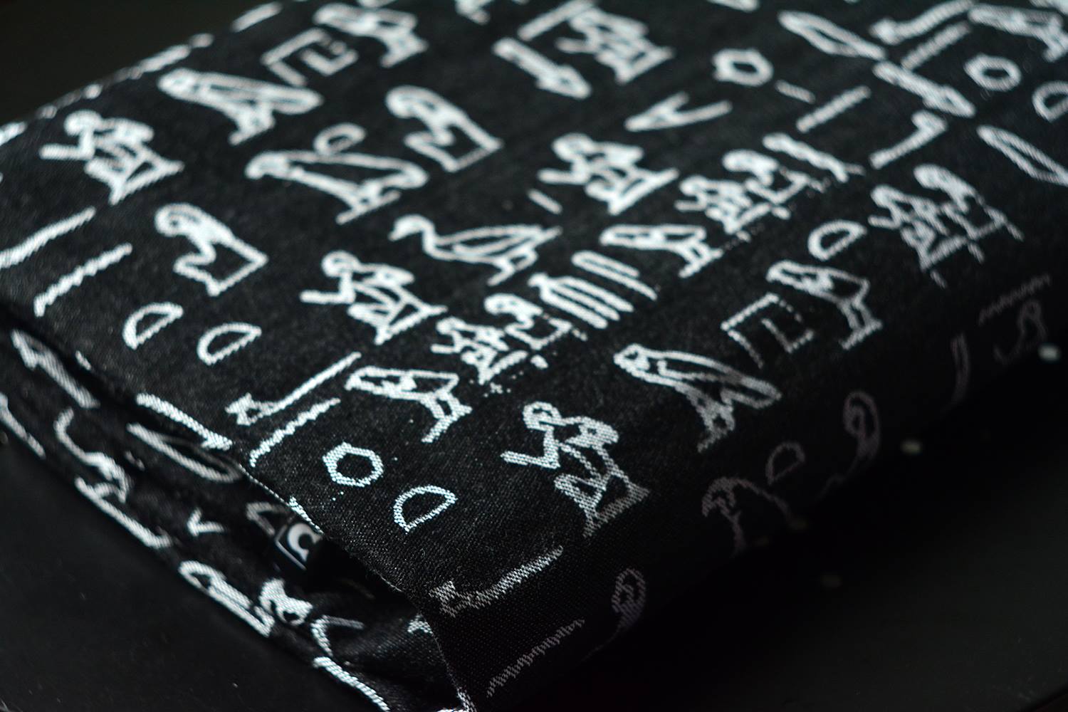 Luluna Slings Hieroglyphs Black/White Wrap  Image