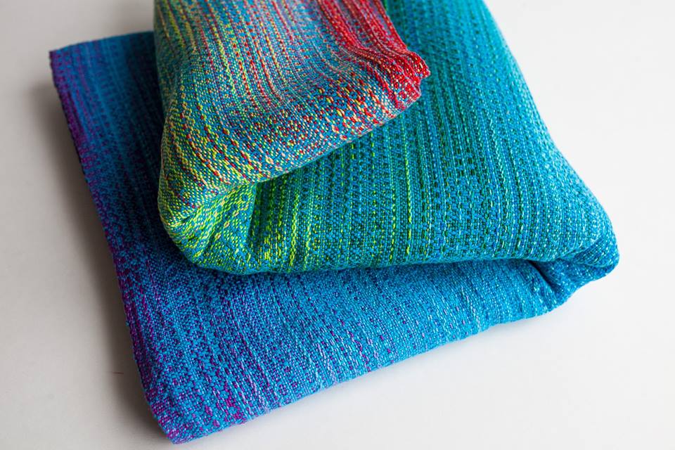 Rainbow cloud crackle weave Anvi  Wrap  Image