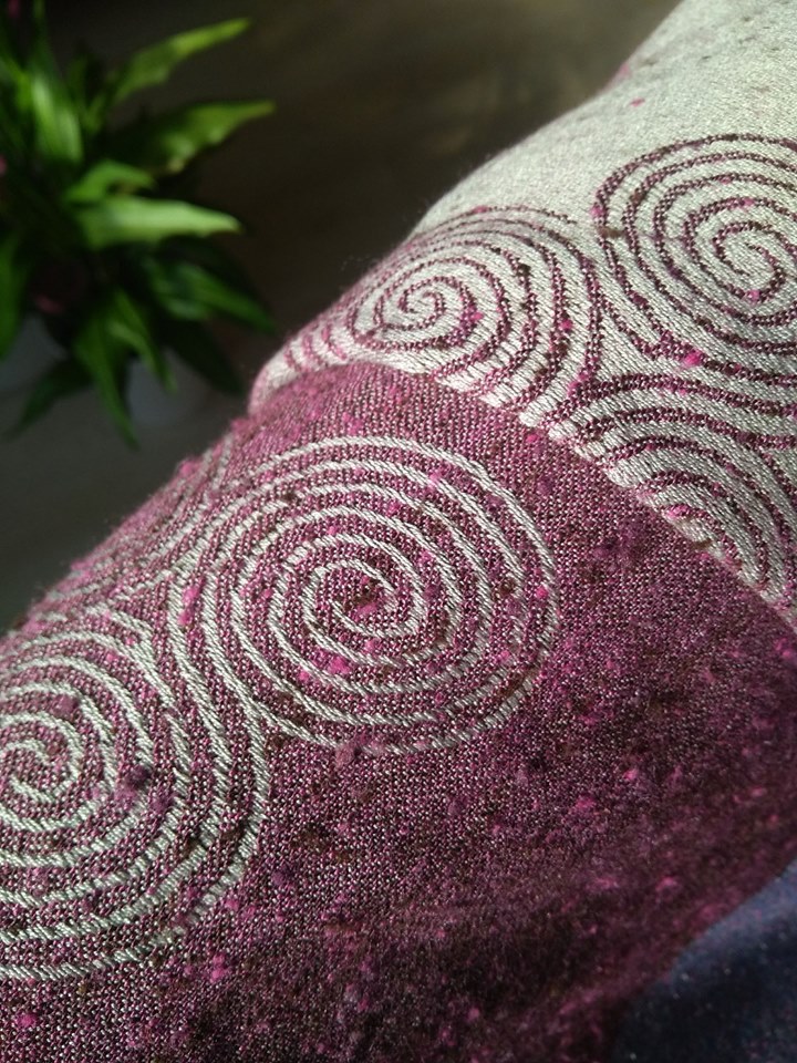 Vatanai labirinth Hanami Wrap (viscose, mulberry silk) Image