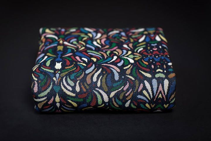 Lovaloom Petalon Prism noir Wrap (wool) Image