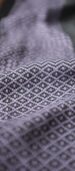 Heartiness Glide Violet Wrap (merino, silk, cashmere) Image