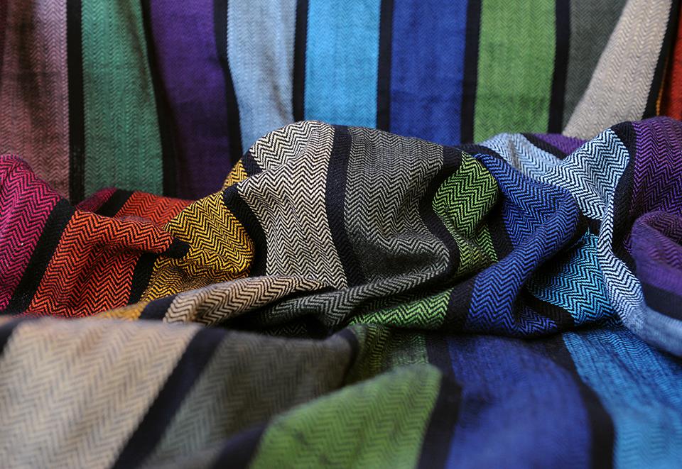 Girasol Herringbone Weave 13 Colours Rainbow black Wrap  Image