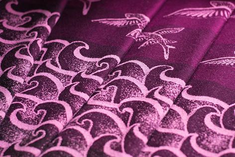 Tragetuch Baie Slings Flying Fish Blackcurrant  Image