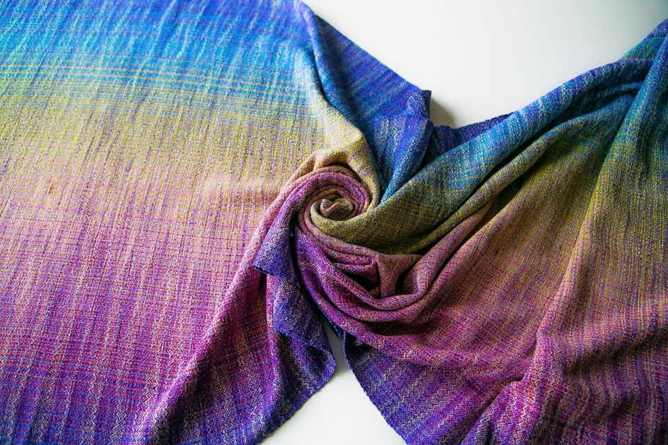 Rainbow cloud crackle weave Runa  Wrap (mulberry silk) Image