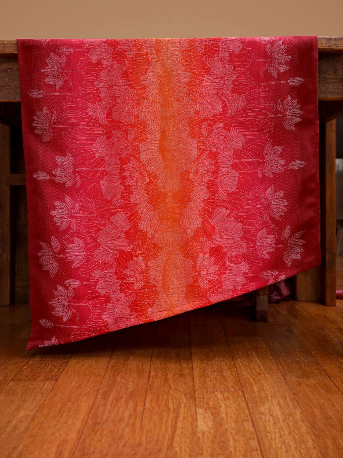 Oscha Lotus Festival Wrap (wetspun linen) Image
