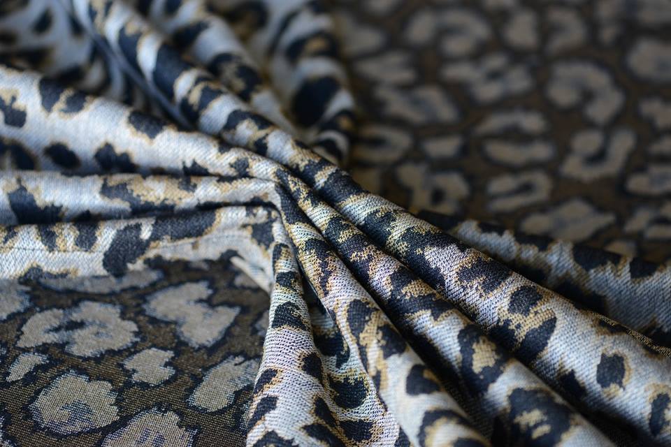 Artipoppe The Wild Leopard Wrap (wild silk) Image