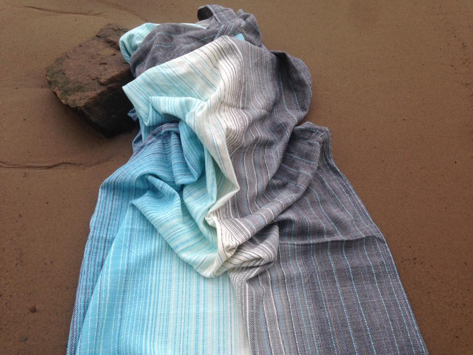 Girasol Herringbone Weave Pirate's Cove crema Wrap  Image