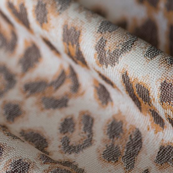 Tragetuch Artipoppe Satin Leopard (mulberry silk) Image