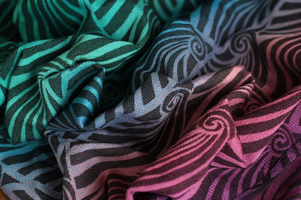Yaro Slings Dandy Spring Sunrise Grad Black Wool  Wrap (wool, silk, cashmere) Image