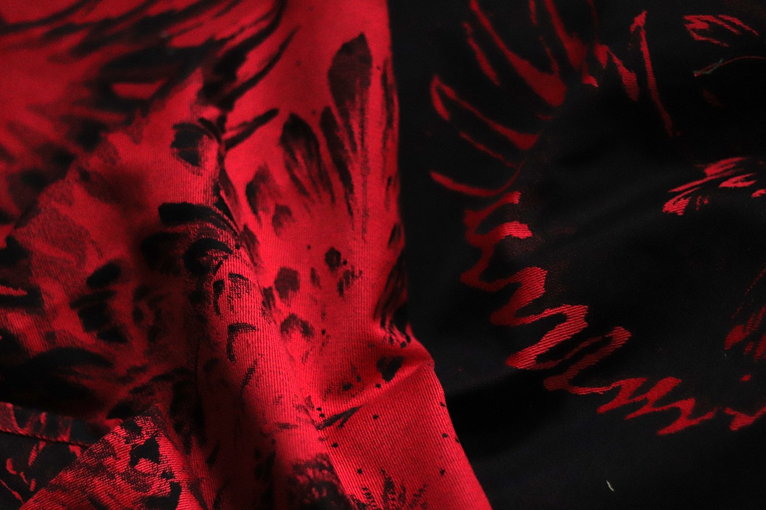 Luluna Slings Phoenix Crimson Sky  Wrap (linen) Image