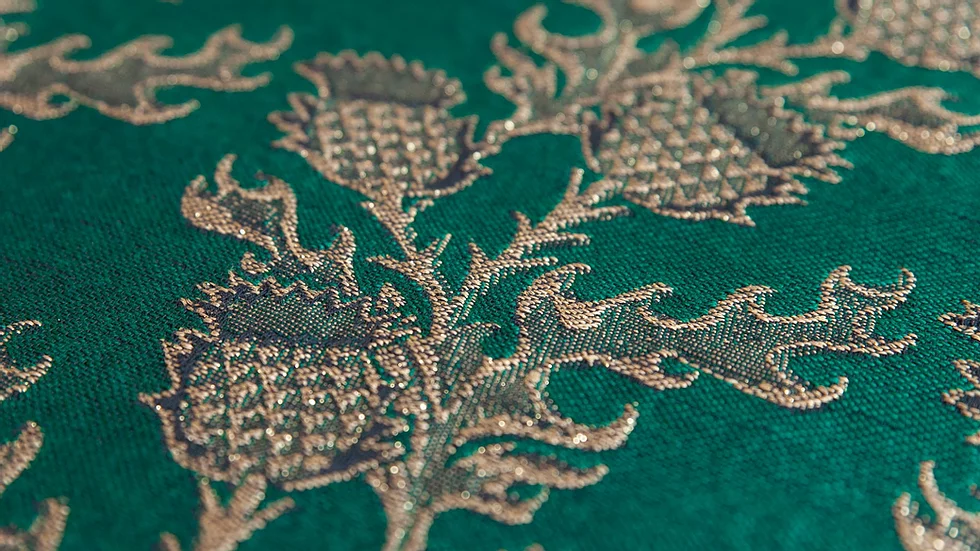 Mokosh-wrap Thistle Emerald and gold Wrap (linen, merino, glitter) Image
