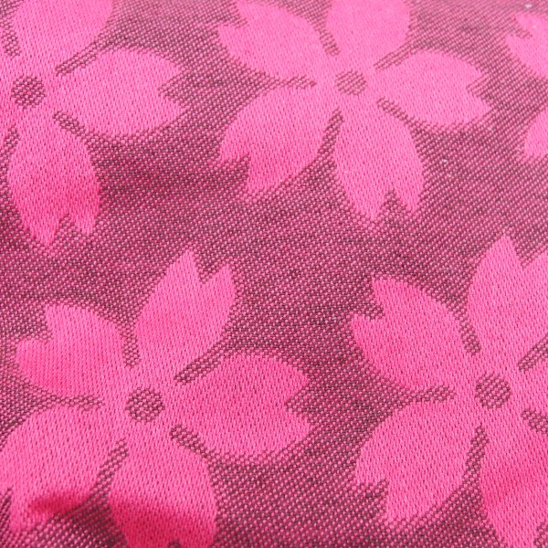 Daiesu Sakura Autumn Wrap (linen) Image
