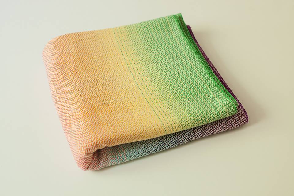 Tragetuch Cotton Cloud zigzag May Rainbow (mulberry silk) Image