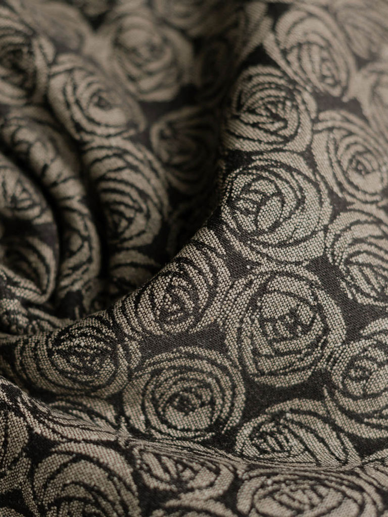 Oscha Roses Noir Wrap (wool, silk) Image