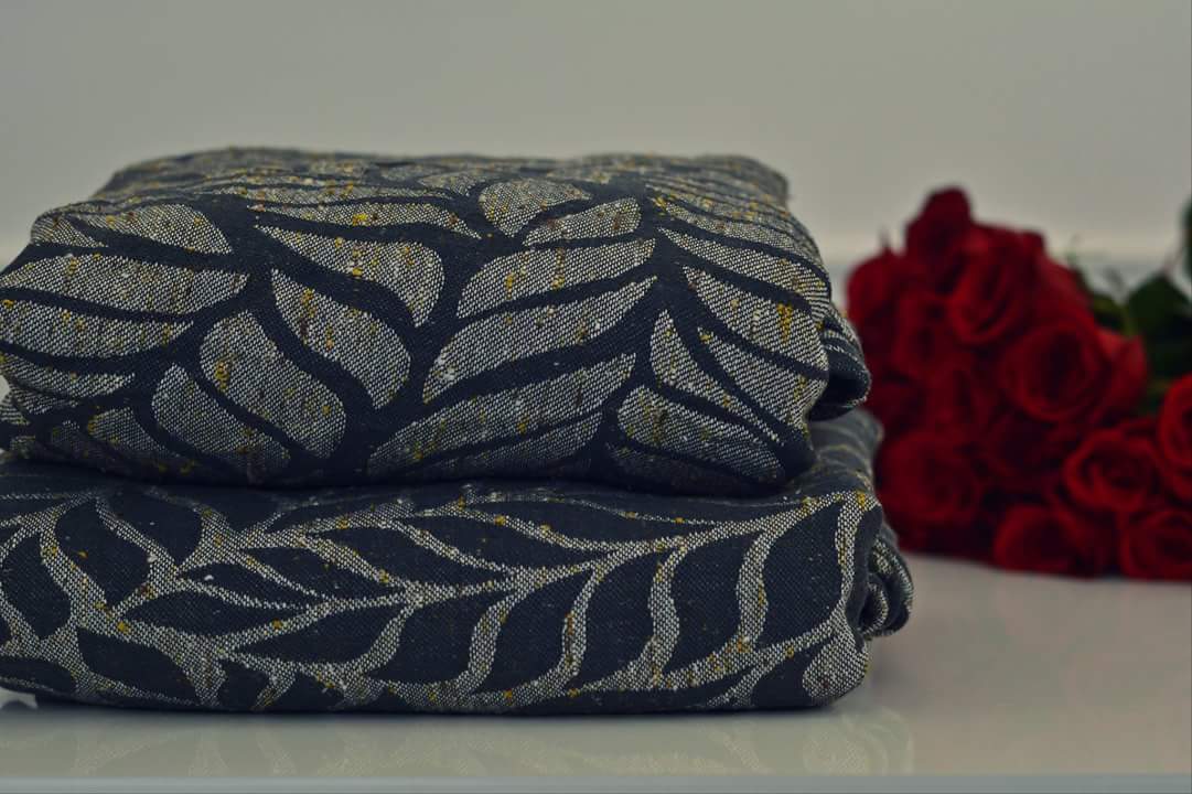 Ehawee Slings Seeds Royal Linen Wrap (royal linen) Image