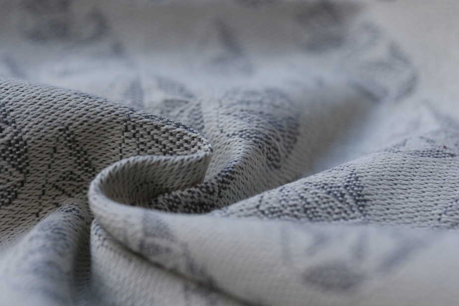 Neisna Riva Hina Wrap (linen, merino, mulberry silk) Image