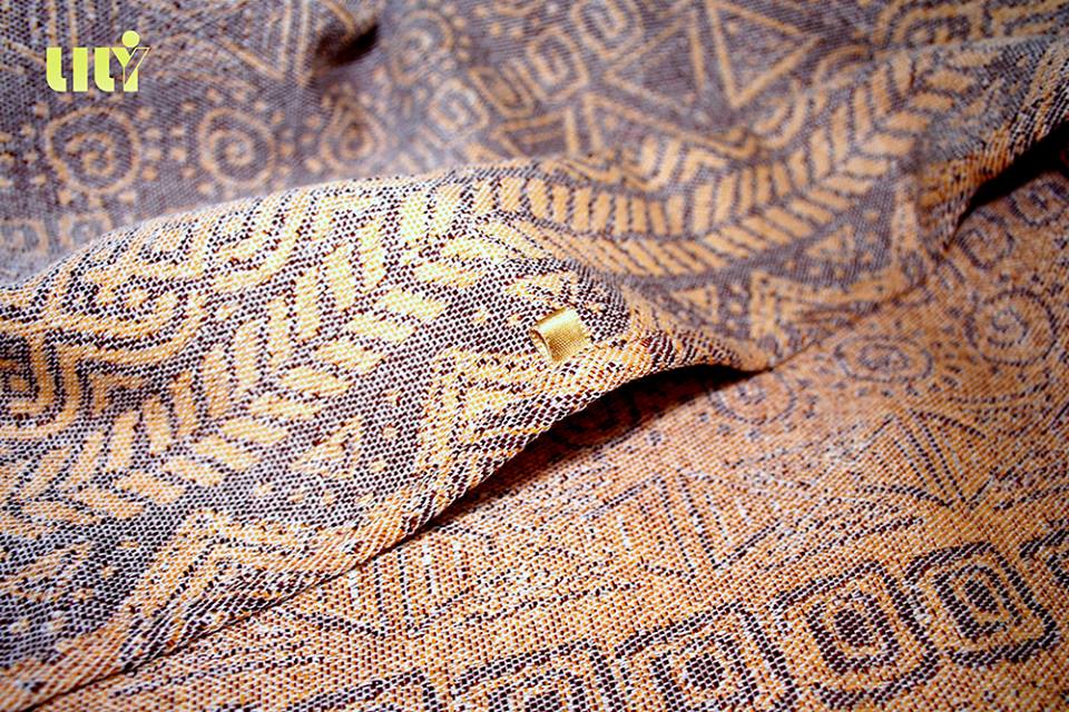 Lily Sling Africa Gold Sahara Wrap (wool) Image