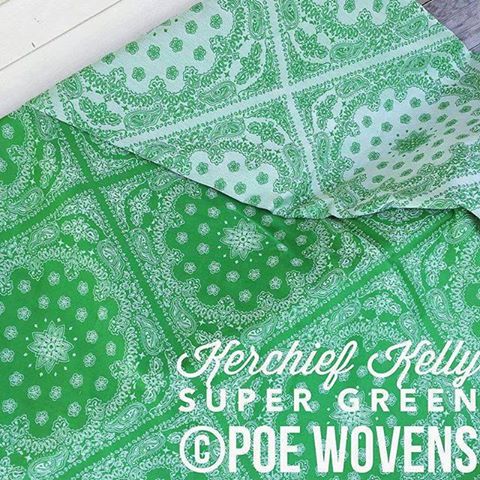 Poe Wovens Kerchief Kelly Wrap  Image