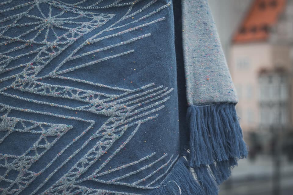 Woven Bliss Lineart Wrap (wool, tsumugi silk) Image