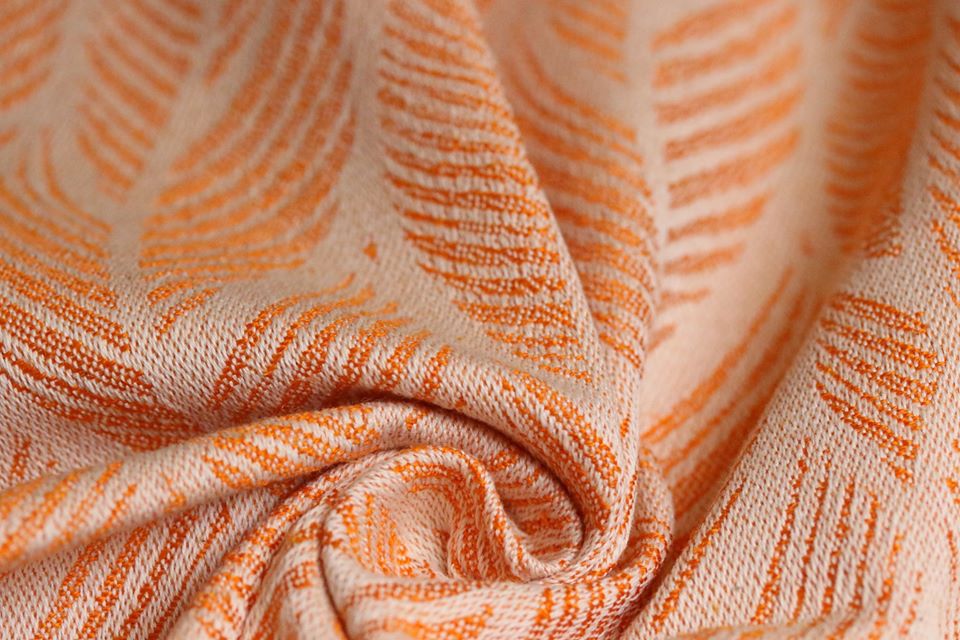 Neisna Veer Tangerine Wrap (silk, linen) Image
