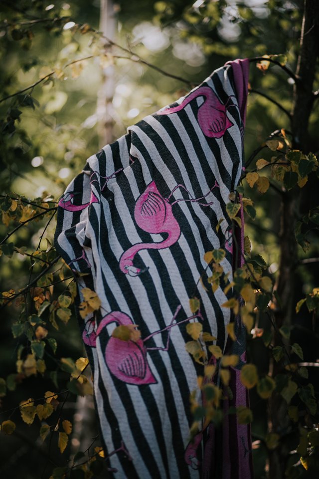 Sensimo Slings Flamingos Light  Wrap (linen, hemp) Image