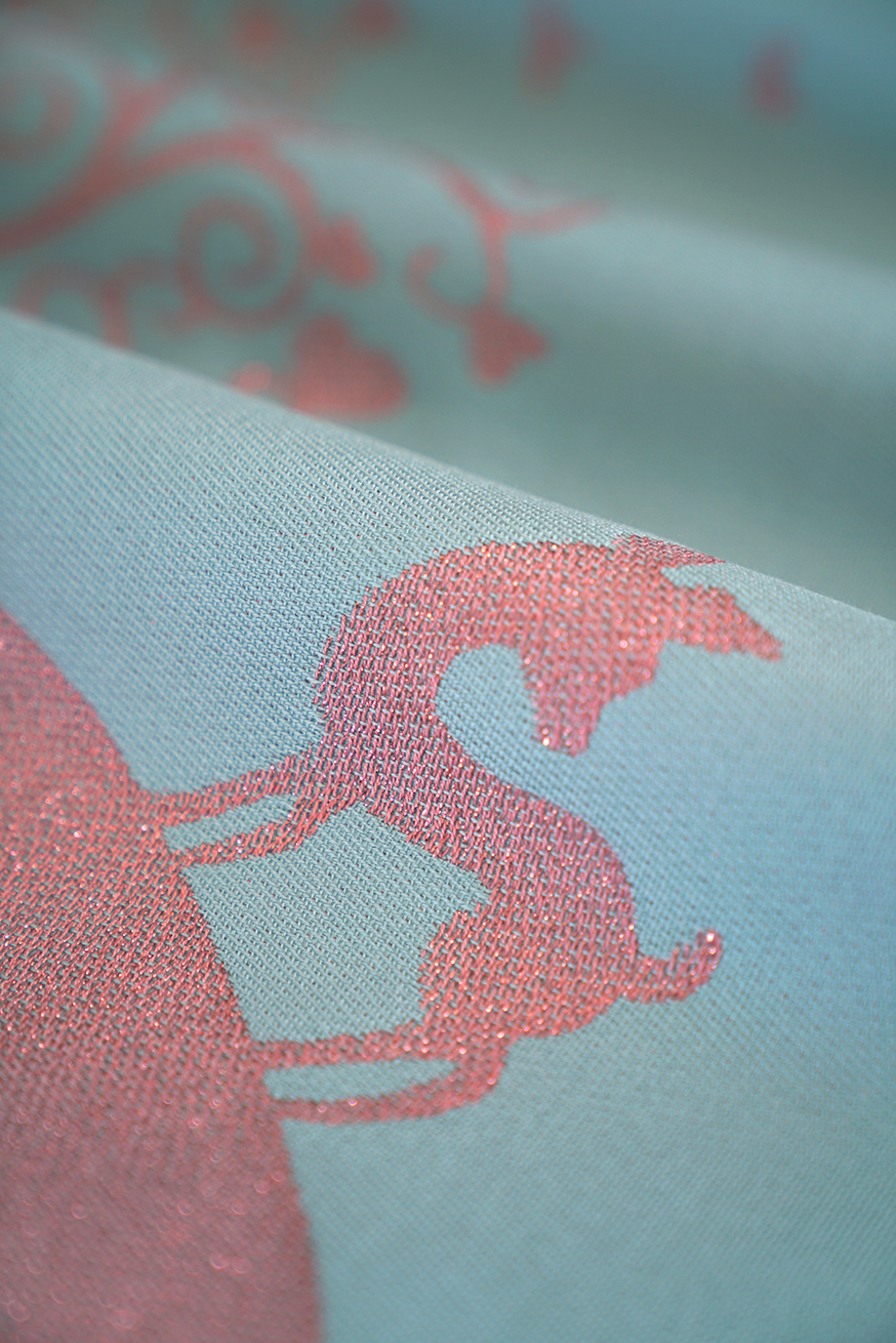 Kokadi Wunderland Jane in Wonderland Wrap (tencel, polyester) Image