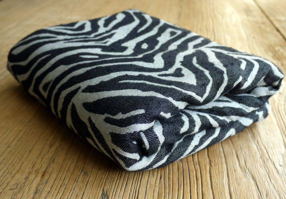 Artipoppe Badass Tyger Wrap (cashmere, silk, fox) Image