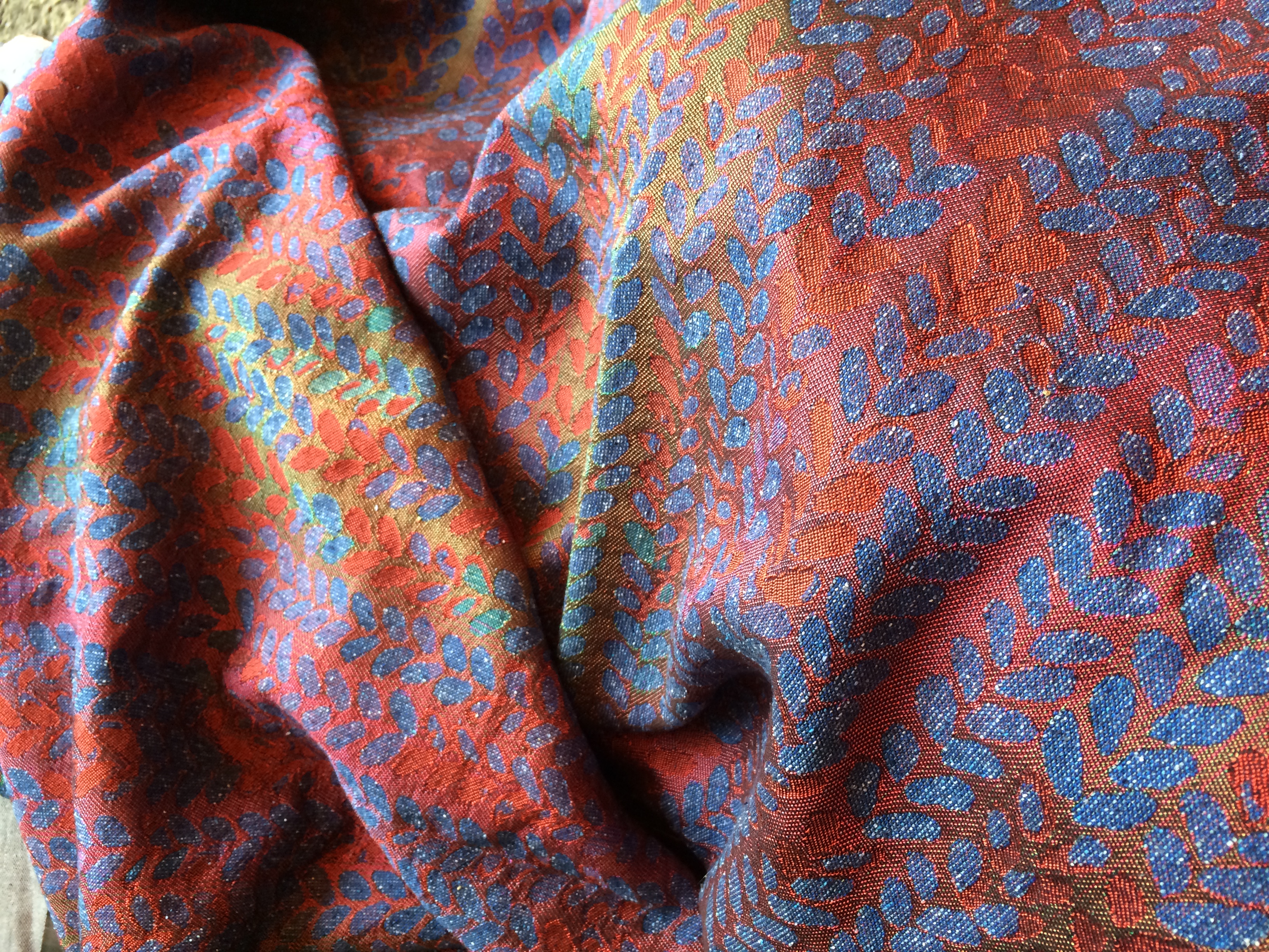 Tragetuch Woven Wings Knitwear Supernova  (bourette silk, mulberry silk) Image