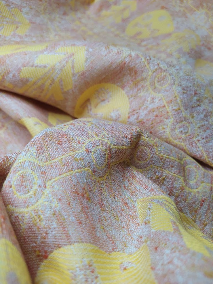 Mokosh-wrap Solar bears Dance with dragons Wrap (tussah, mulberry silk) Image