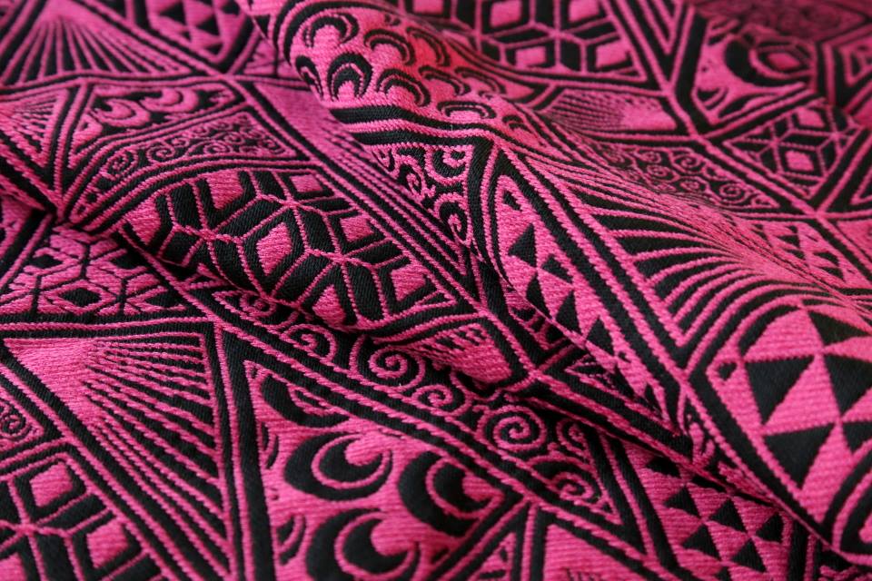 Tragetuch Yaro Slings Geodesic Puffy Black Pink Wool (Wolle) Image