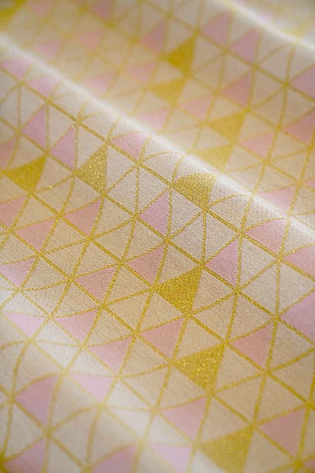 Kokadi Triangle Frame Clea Wrap (bamboo viscose, linen, silk, polyester) Image