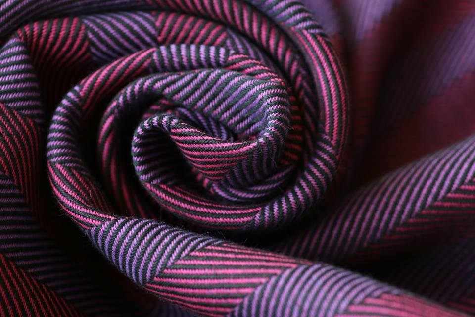 Yaro Slings Yolka Toddler Rose-Violett Black Wrap  Image